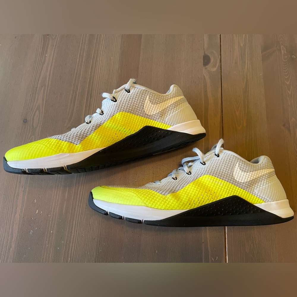 Nike Metcon MC Repper DSX Pure Platinum Volt Trainers - Size 12